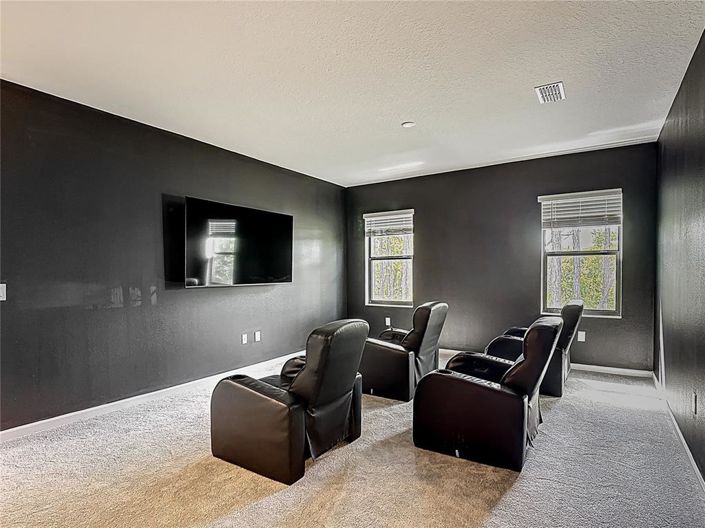 Image No.29-12 Bed Property for sale