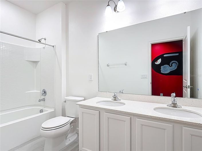 Image No.34-12 Bed Property for sale