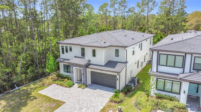 Image No.7-12 Bed Property for sale