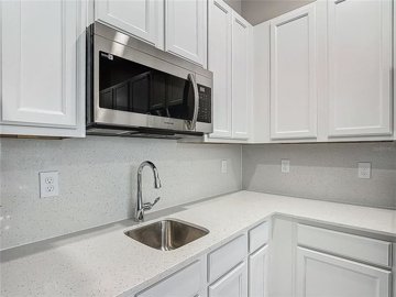 fa005713