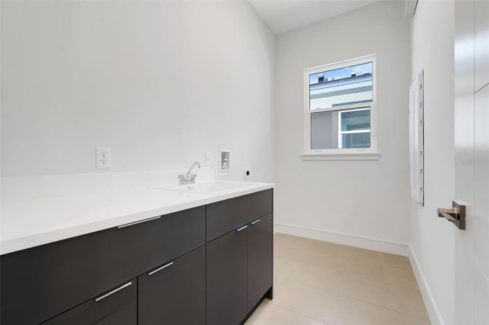 Image No.34-4 Bed Property for sale