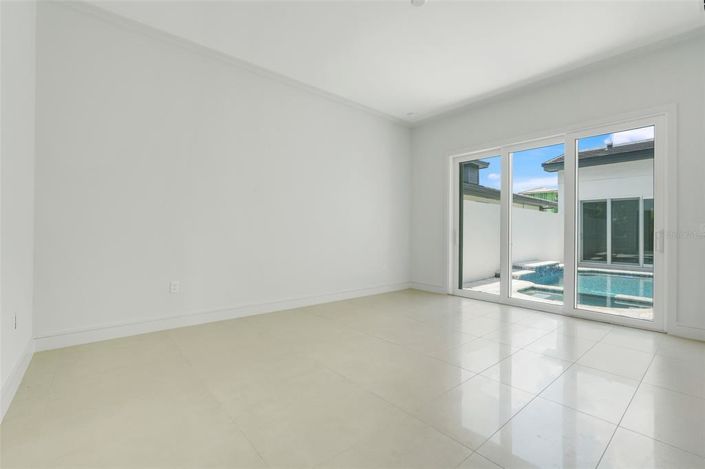 Image No.36-4 Bed Property for sale