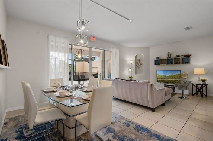 Image No.15-4 Bed Townhouse for sale