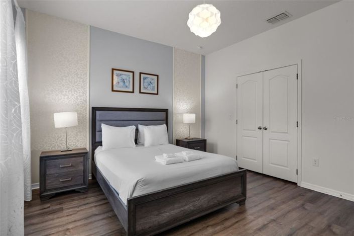 Image No.18-4 Bed Townhouse for sale