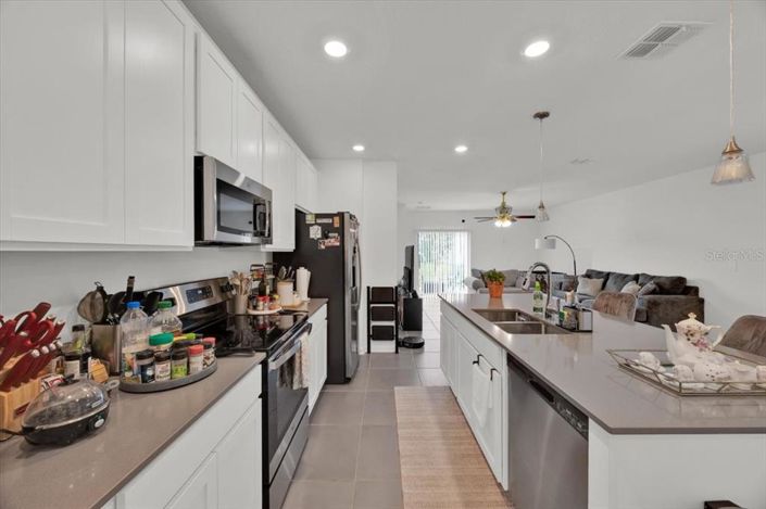 Image No.12-5 Bed Property for sale