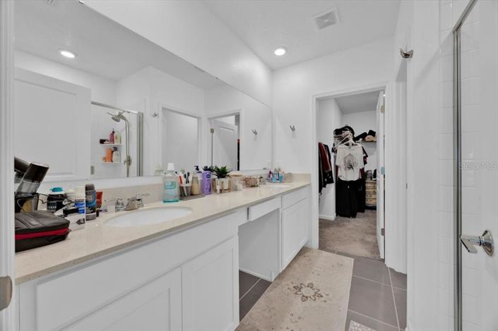 Image No.19-5 Bed Property for sale