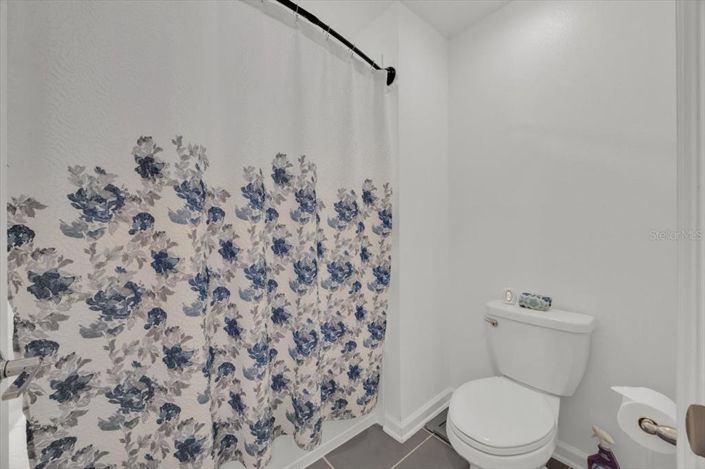 Image No.26-5 Bed Property for sale