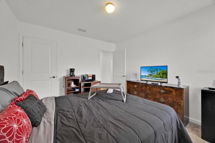 Image No.30-5 Bed Property for sale