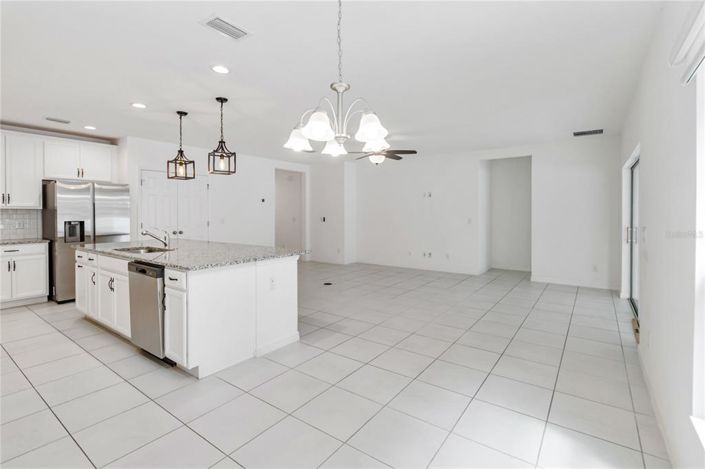 Image No.12-4 Bed Property for sale