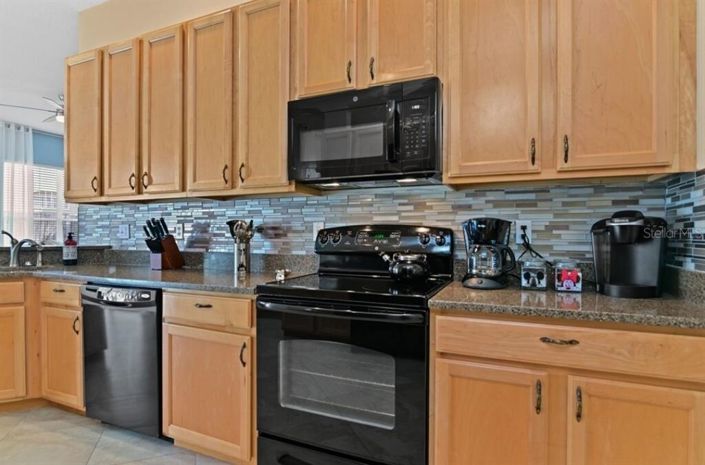 Image No.7-4 Bed Property for sale