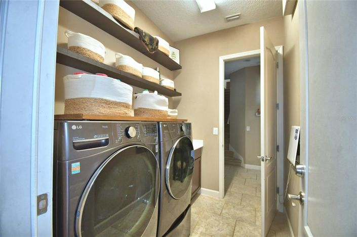 Image No.16-5 Bed Property for sale