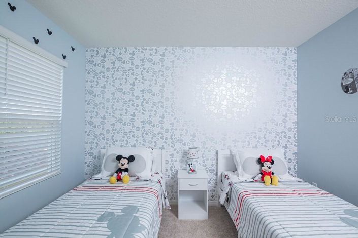 Image No.21-6 Bed Property for sale