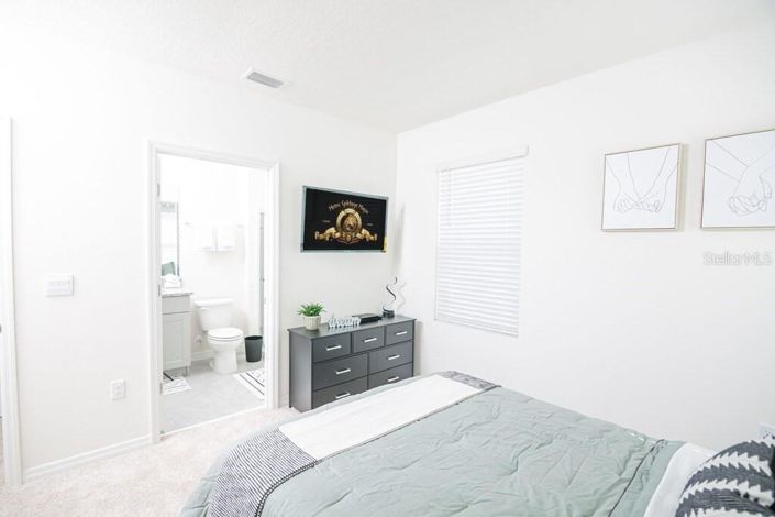 Image No.31-6 Bed Property for sale