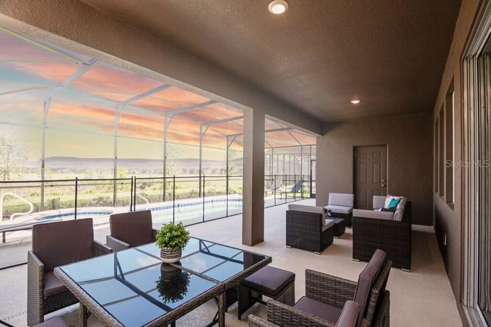 Image No.63-6 Bed Property for sale