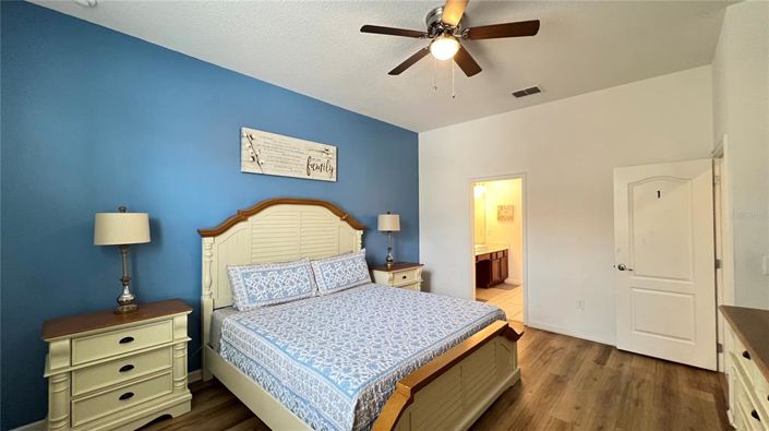 Image No.17-12 Bed Property for sale