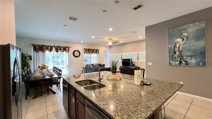 Image No.27-12 Bed Property for sale