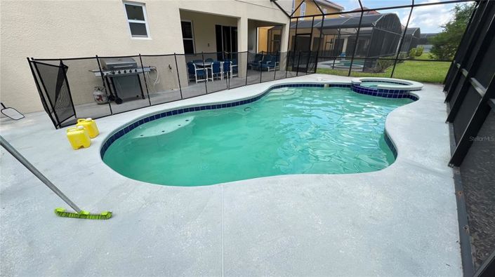 Image No.45-12 Bed Property for sale