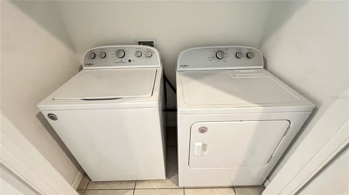 Image No.9-12 Bed Property for sale