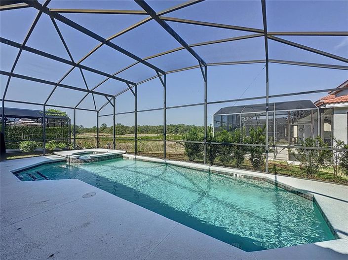 Image No.30-Propriété de 6 chambres à vendre à Davenport