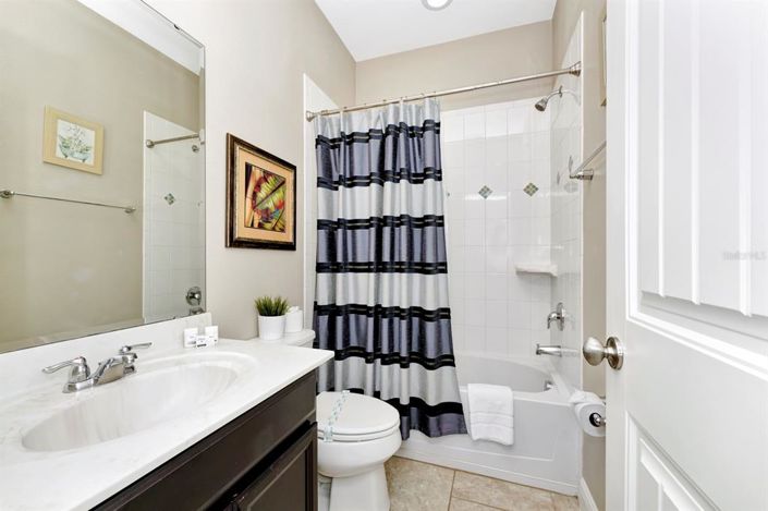 Image No.18-5 Bed Property for sale