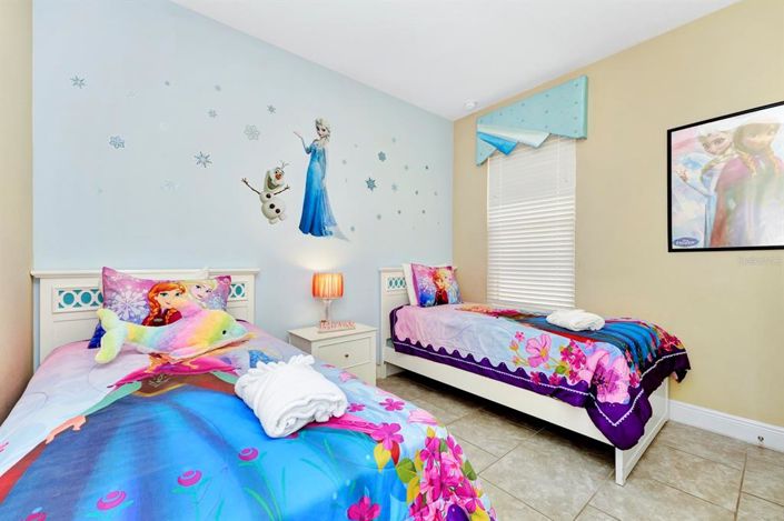 Image No.19-5 Bed Property for sale