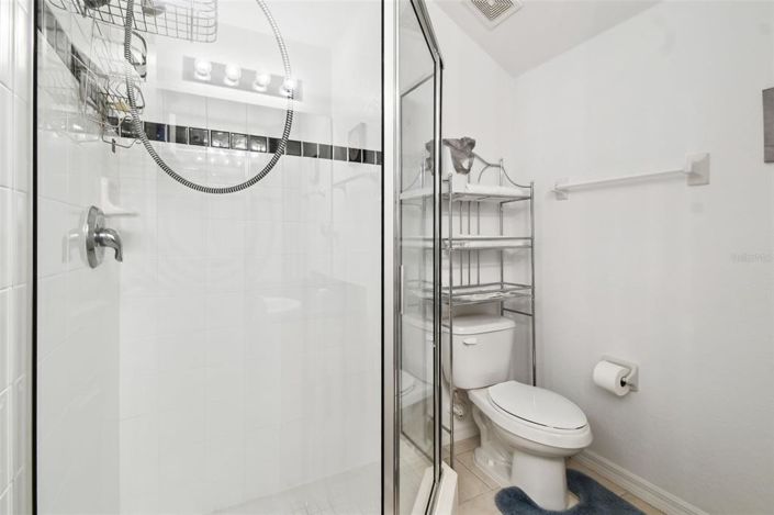 Image No.27-5 Bed Property for sale