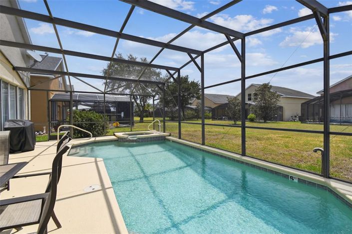 Image No.3-5 Bed Property for sale