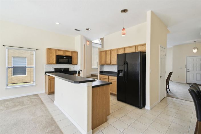 Image No.5-5 Bed Property for sale