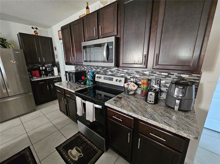 Image No.11-5 Bed Property for sale