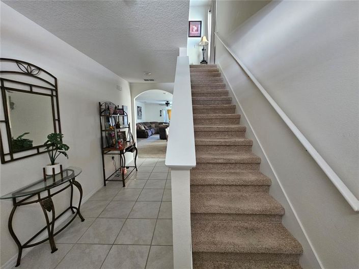 Image No.19-5 Bed Property for sale