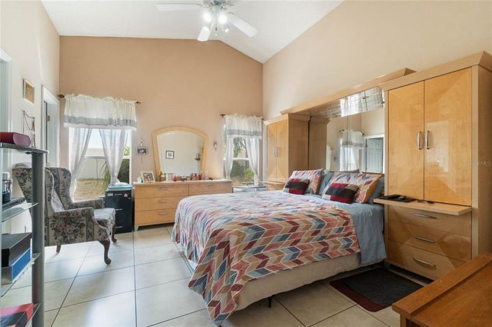 Image No.10-Propriété de 4 chambres à vendre à Davenport