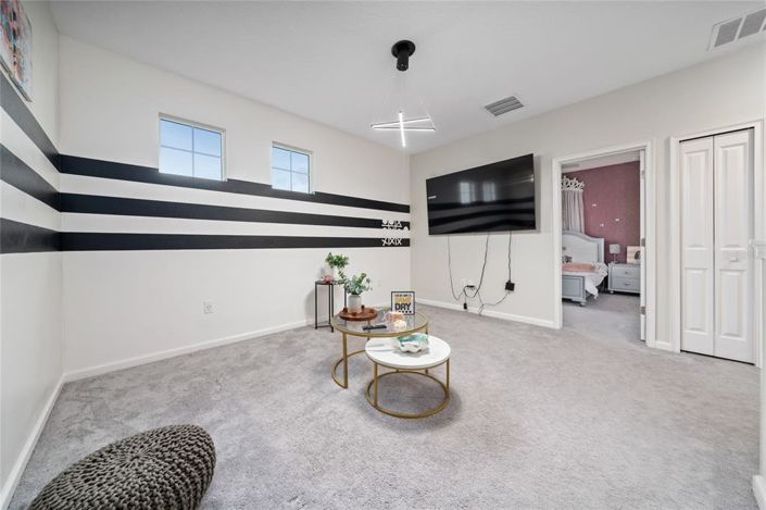 Image No.17-4 Bed Property for sale