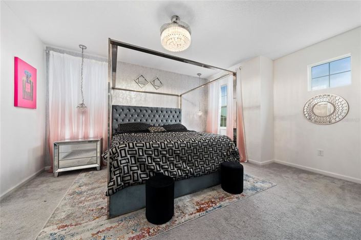 Image No.19-4 Bed Property for sale