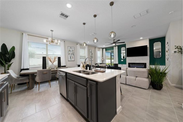 Image No.9-4 Bed Property for sale