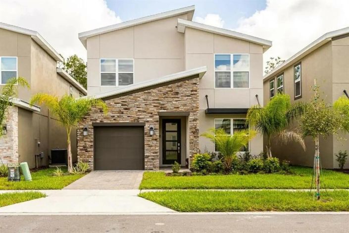 Image No.1-Propriété de 5 chambres à vendre à Osceola County