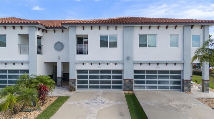 Image No.1-3 Bed Townhouse for sale