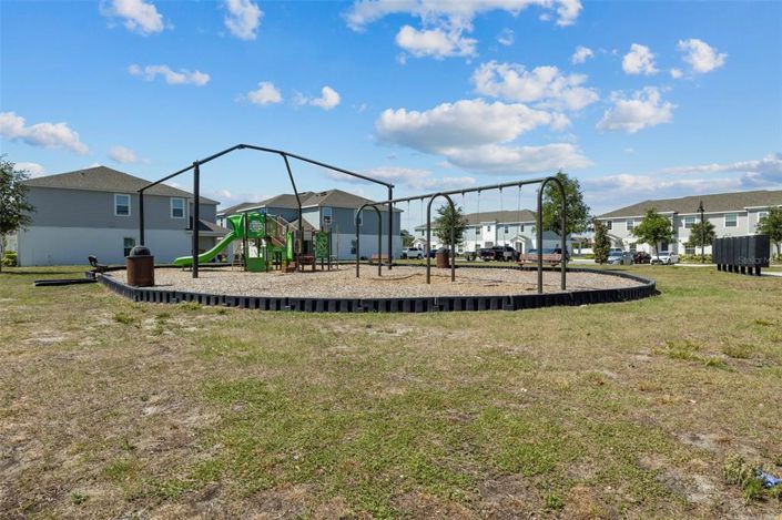 Image No.21-4 Bed Townhouse for sale