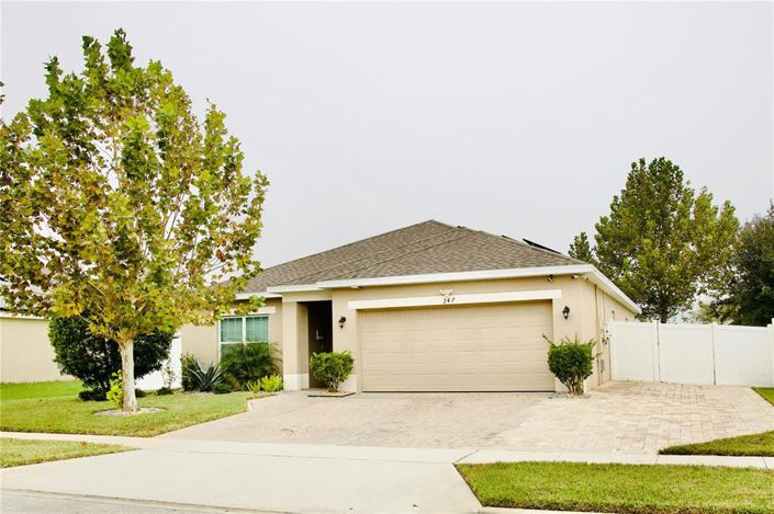 Image No.1-4 Bed Property for sale