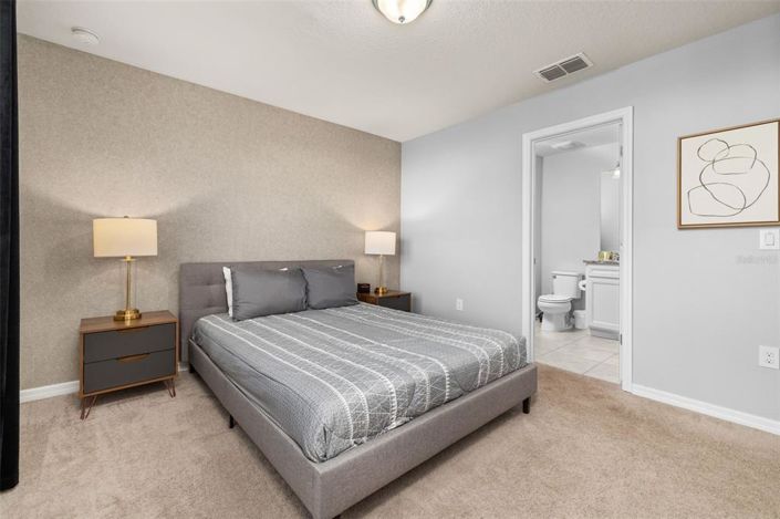 Image No.25-5 Bed Property for sale