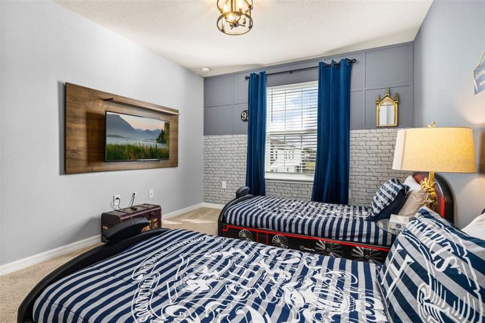 Image No.41-5 Bed Property for sale