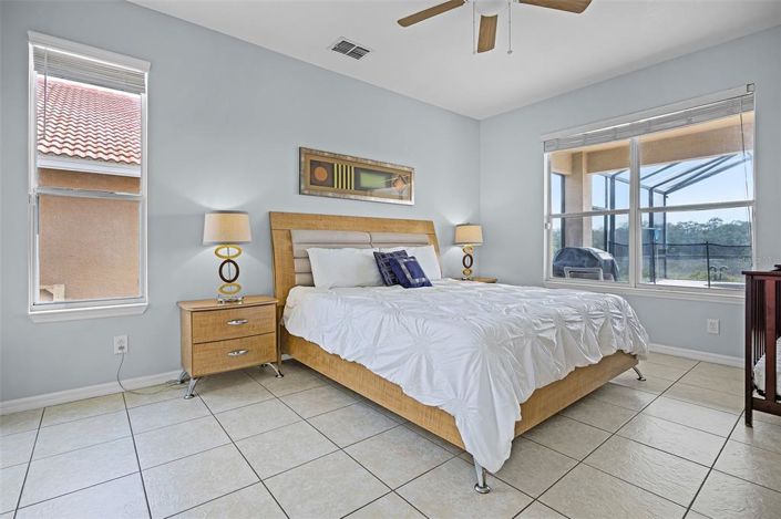 Image No.12-7 Bed Property for sale