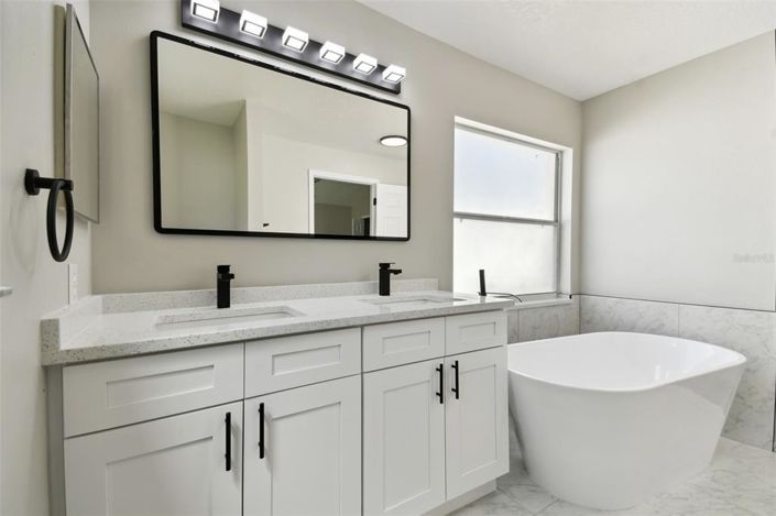 Image No.14-Propriété de 3 chambres à vendre à Davenport