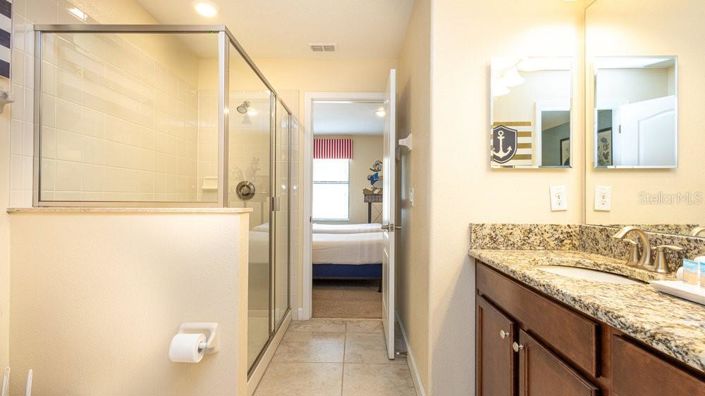 Image No.32-9 Bed Property for sale