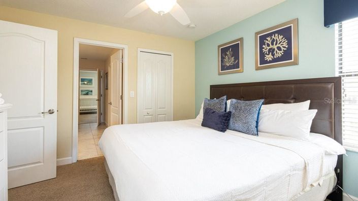 Image No.34-9 Bed Property for sale