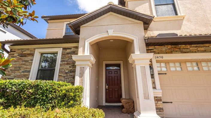 Image No.4-9 Bed Property for sale