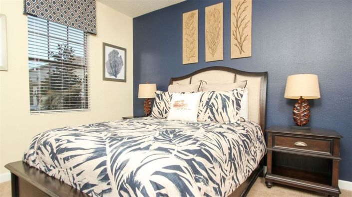 Image No.15-7 Bed Property for sale