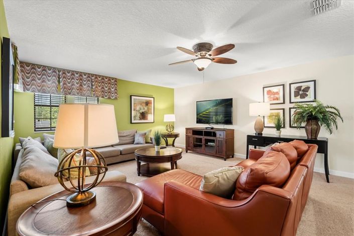 Image No.19-7 Bed Property for sale