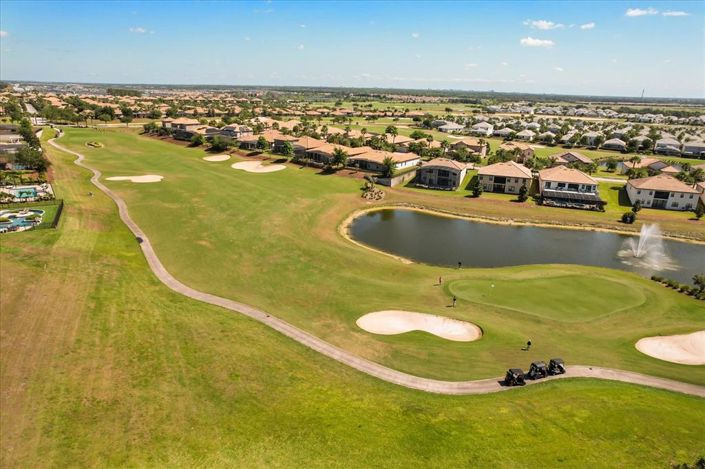 Image No.55-7 Bed Property for sale