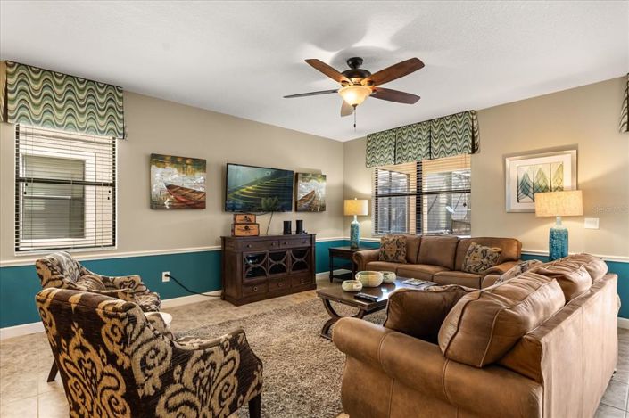 Image No.6-7 Bed Property for sale