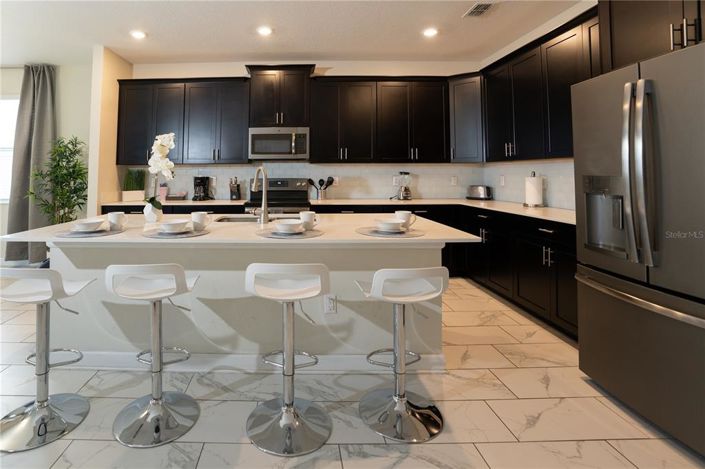 Image No.11-6 Bed Property for sale